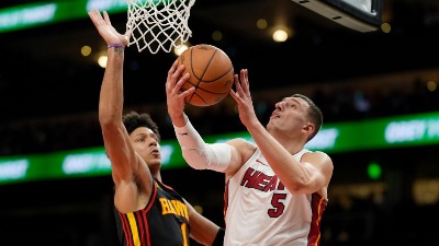 Jović se vratio posle jezivog pada, navijači Majamija nisu zadovoljni