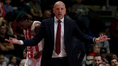 Obradović objasnio zašto sinoć nisu igrali Miler-Mekintajer i Nvora