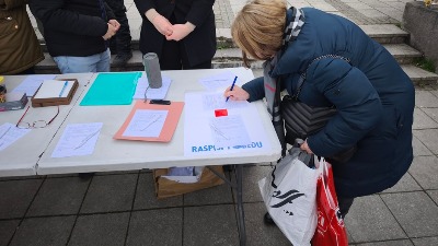 Studentkinje posle akcije "Raspiši pobedu": Apsolutno nemoguće da SNS pobedi na vanrednim izborima