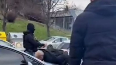 Urlao JEZIVU pretnju dok je ubadao žrtvu: Saslušani svedoci napada iz zgrade na NBG