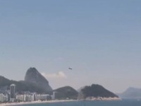 Avion se srušio kod Kopakabane: Ljudi sa plaže gledali tragediju (VIDEO)