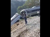 Voz iskliznuo iz šina, broje se MRTVI: Tragedija u Meksiku (VIDEO, FOTO)