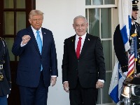 "Netanjahu čekao dovoljno GLUPOG predsednika da uvuče SAD u rat s Iranom. A sada je Tramp to učinio"