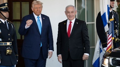 "Netanjahu čekao dovoljno GLUPOG predsednika da uvuče SAD u rat s Iranom. A sada je Tramp to učinio"