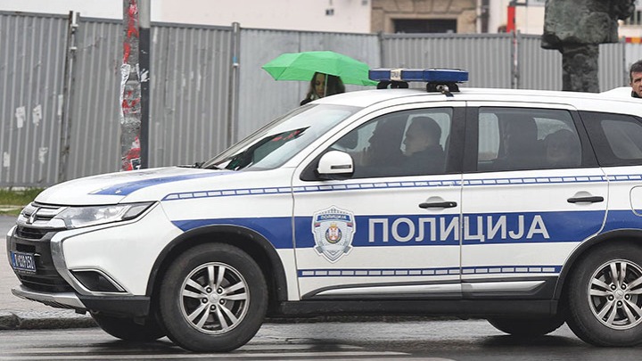 ŠOK ZA PRVI MAJ Deca našla ranac na Košutnjaku - unutra ORUŽJE I DROGA!