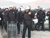 BURA U CG: Protest građana, blokiran kružni tok ka aerodromu