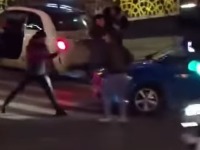 Žestoka tuča u Beogradu zbog svađe u saobraćaju (VIDEO)