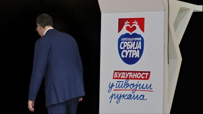 NEKO GADNO DOBA Koga će SNS iz svog tima morati da žrtvuje?