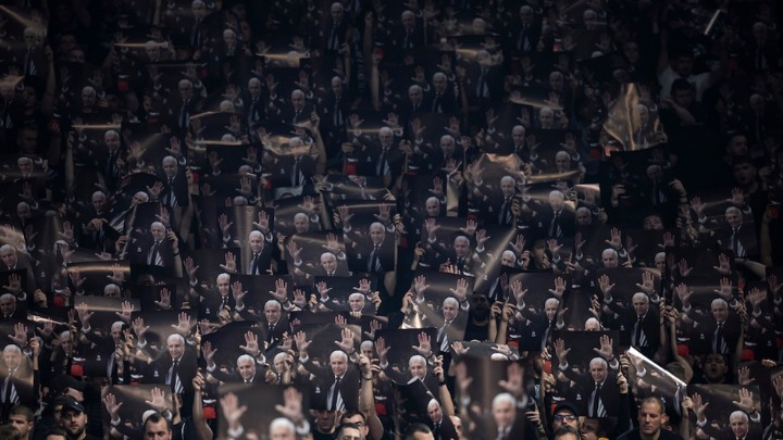 Grobari se okrenuli protiv celog tima: Žvižduci za igrače!