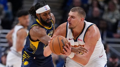 Jokić se rvao sa divljom zveri?! Tako mu bar izgleda ruka (FOTO)