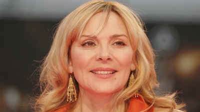 UDALA SE Kim Katral (69) za 14 godina mlađeg inženjera: Čuvena Samanta iz serije "Seks i grad" po četvrti put stala na ludi kamen 