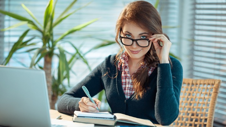 NAJINTELIGENTNIJI ljudi rađaju se u OVA 4 znaka: Mozak im radi 100 na sat - uvek su dva koraka ispred drugih 