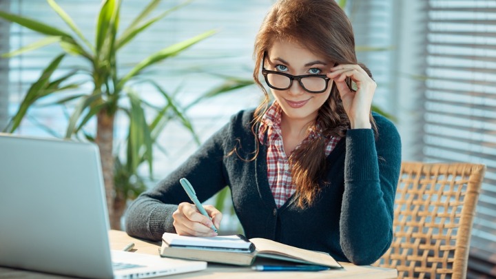 Klinički psiholog otkriva: Jedna osobina odaje visoku inteligenciju, ali nosi veliku cenu