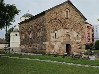 Sa fantomkom upao u crkvu u Lipljanu i odneo zastavu SPC