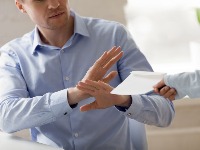 Gazda tajno otpustio radnika posle 40 godina rada: Nakon toga mu je na račun iznenada leglo 50.000 evra