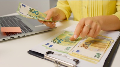 Ova 4 znaka će najviše zarađivati u 2026. godini: Čeka ih finansijski uspeh - pare će im se lepiti za prste 