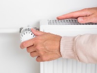 Da li se više isplati da isključite radijatore kad niste kod kuće?