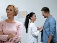 NAJGORE SVEKRVE se rađaju u OVA 4 znaka: Vole da kontrolišu i hladne su kao špricer 