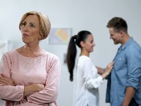 Mamini sinovi se rađaju u ova 4 znaka: Proverite da li je vaš partner na spisku onih koji nikada ne odrastaju