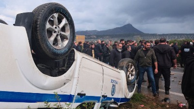 Haos u Grčkoj: Sukob poljoprivrednika i policije na Kritu, blokirani putevi u celoj zemlji (FOTO, VIDEO)