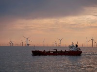 KRAJ POTERE Trampove snage upale na ruski tanker