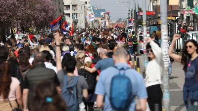 Sve vrvi na Vidikovcu: Zastave i brdo ljudi (VIDEO)