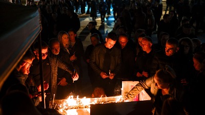 Tužan dan za Makedoniju: U Kočanima sahranjena 31 žrtva požara i u drugim gradovima se odaje pošta