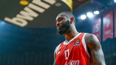 Kodi scenom iz filma "Bed bojs" odgovorio na prozivke navijača? (FOTO)