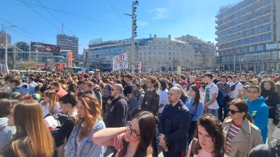 Protesti studenata ne staju: Ovoga puta kod RAF-a (FOTO, VIDEO)