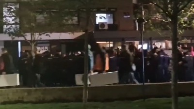 Kragujevčani saslušani zbog navodnog vređanja aktivista SNS