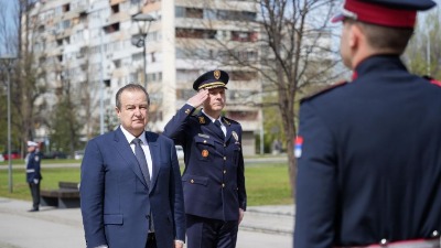 Dačić: Preispitati pravilo da ljudi koji imaju problem s vidom ne mogu da rade u policiji