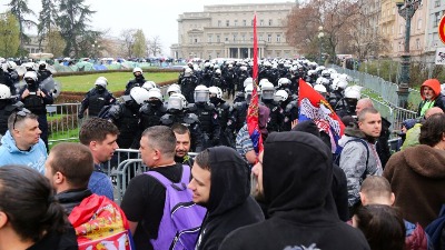 "Strah ih je da pogledaju Beograđane u oči, a mrze naš grad zato što znaju da ih ovde više niko neće"