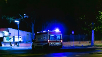 Udes na auto-putu: Starija žena teško povređena