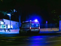 Telo muškarca pronađeno u kući u Nišu: Policija na terenu