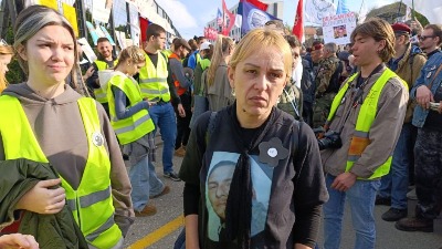 Dijana Hrka dobila pozive iz BIA, pa poručila: Nisam terorista Dijana Hrka dobila pozive iz BIA, pa poručila: Nisam terorista