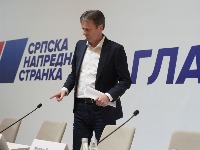 "Akcionari Laste pozvani da prodaju akcije kompaniji koja se dovodi u vezu sa Darkom Glišićem"