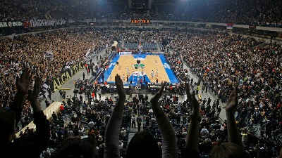 Grobari se zagrevali, Partizan će imati podršku u Madridu (VIDEO)