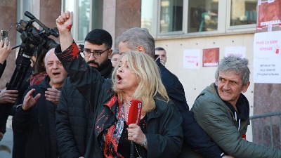 Branka Lazić uhvaćena u programu uživo: Ne može sada da daje instrukcije ko šta priča (VIDEO)