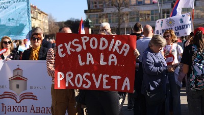 Pobunjeni prosvetari u Čačku posle KROMPIR-PLATE: "Sad više nemamo obavezu nadoknade" (FOTO/VIDEO)