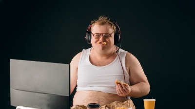  E, SAD BAŠ Godišnje pojedemo 18 kg piletine i 180 jaja