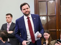 Spašavanje redova Orbana: Džej Di Vens stiže u Mađarsku