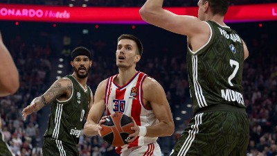 Zvezda se kratkom porukom oprostila od Petruševa