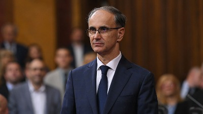 Agencija odbila da dostavi informacije ko je premijeru Macutu poklonio novac za kupovinu vile
