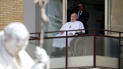 Otkrivene nove informacije: Ovo je pravi uzrok smrti pape Franje? 