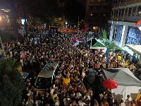 "Valjevci protiv nevaljalaca": Nastavlja se blokada, ispred RTS igla nema gde da padne (VIDEO, FOTO)