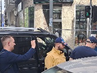 OTKRIVENO ko je provocirao Dijanu Hrku: Viđen na protestima, na mrežama tvrde da maltretira ljude (FOTO)