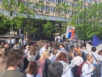 Zvižduk dobrodošlice za novog ministra prosvete: "Ovo je rat, kao kad protivniku zatruješ bunare i zemlju" (VIDEO, FOTO)