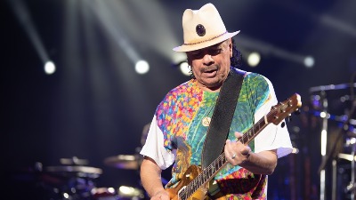 Karlos Santana HITNO hospitalizovan! Slavnom muzičaru pozlilo pre koncerta