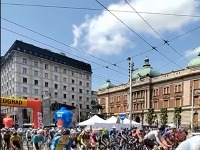 Krenula biciklisticka trka "Beograd - Banjaluka": Prva etapa duga 90 kilometara (VIDEO)