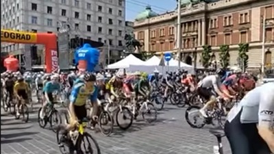 Krenula biciklisticka trka "Beograd - Banjaluka": Prva etapa duga 90 kilometara (VIDEO)